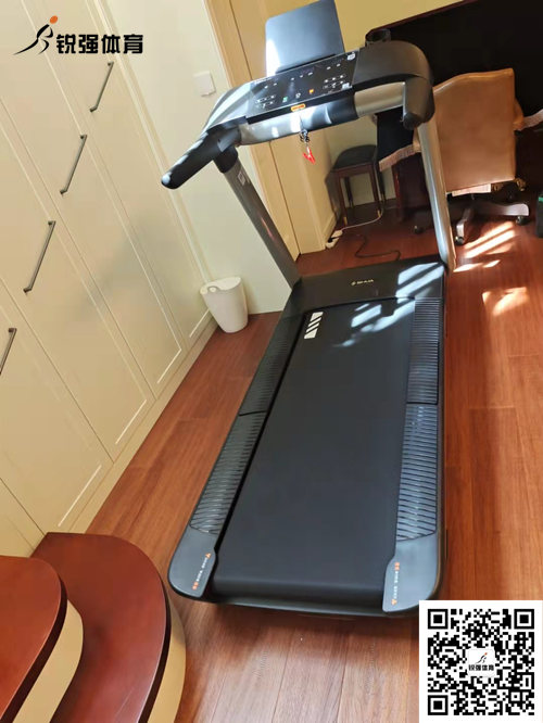 333体育济南省体旗舰店客户-跑步机T6700-T3